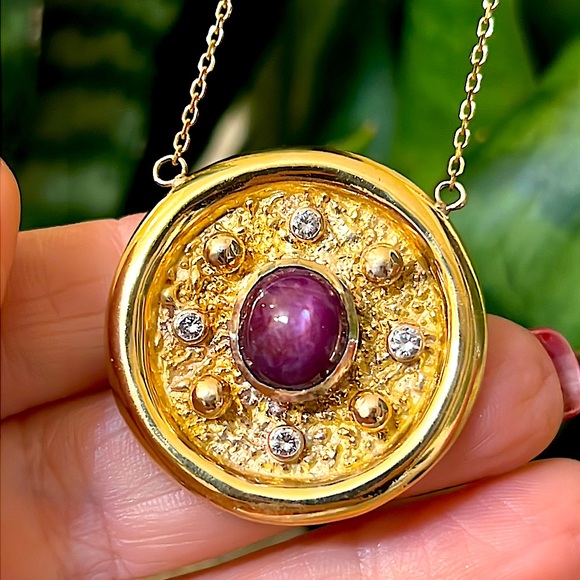 18 karat gold, diamond and star Ruby necklace - Picture 6 of 7